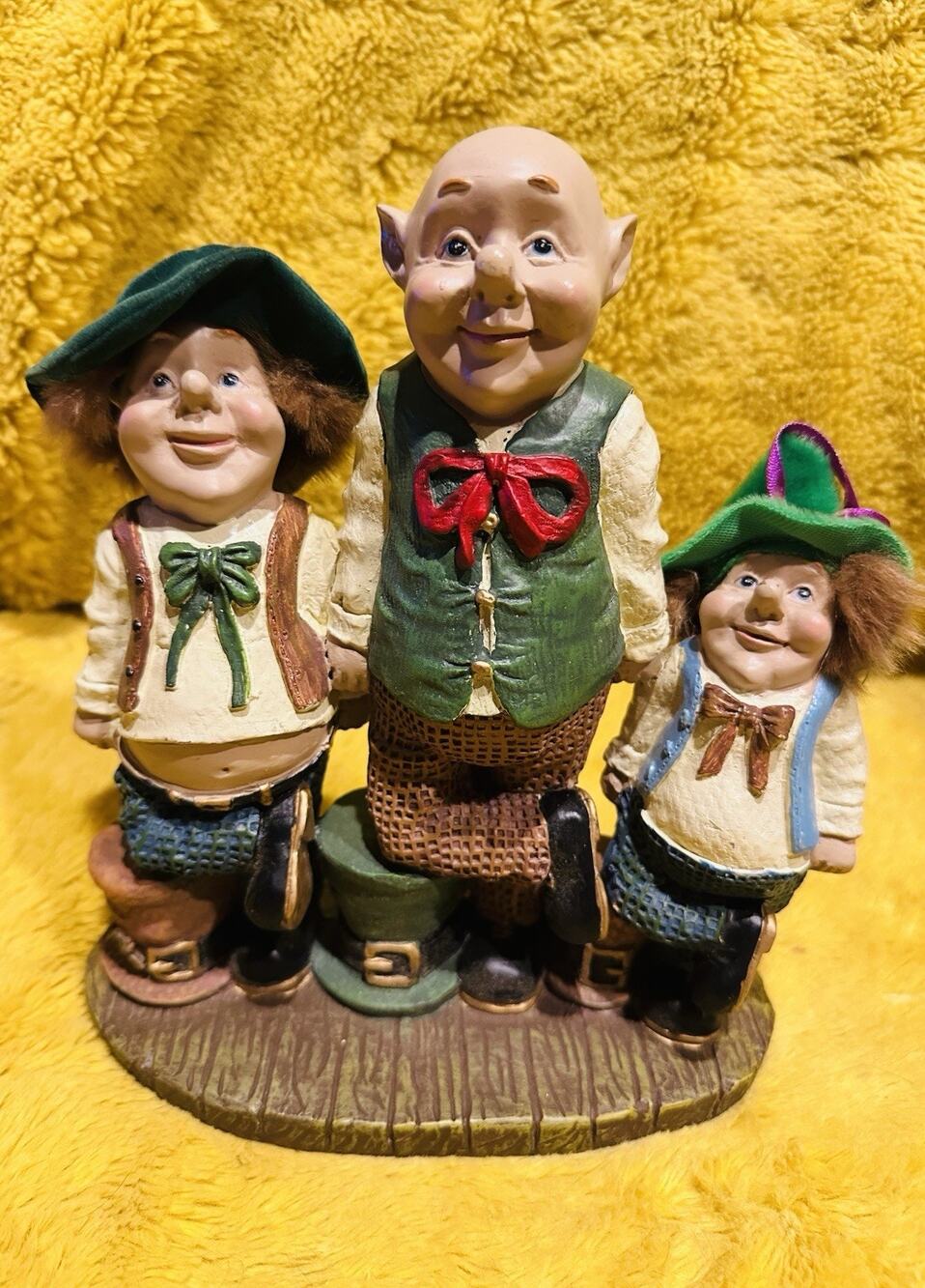Leprechaun's 3 Men w/ Hats By Nantucket St patricks Day Decor Vintage Figurine